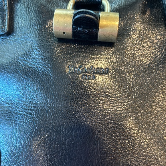 Yves Saint Laurent Authentic Large Bag size 17x13x6 - Picture 10 of 16